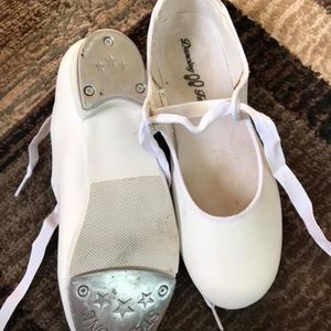 Tap shoes